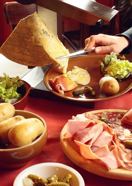 Raquettes et raclette en Vercors : agréable tête-à-tête à la montagne