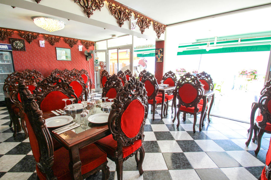 tajmahal-restaurant-aixlesbainsrivieradesalpes-salle