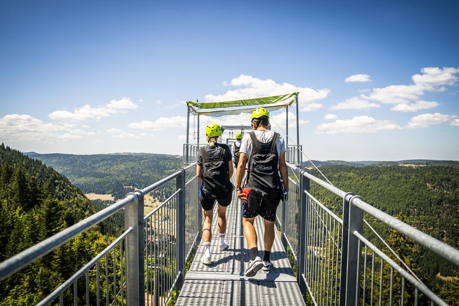 Descente en tyrolienne_Mijoux