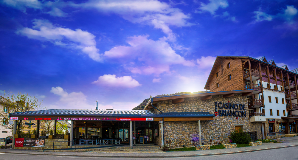 Façade Casino - © Circus Casino