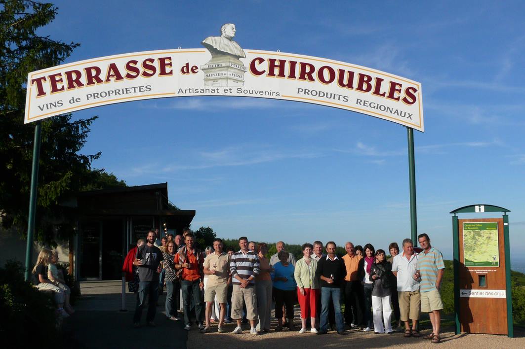 Les vignerons du Cru Chiroubles vous accueillent ...