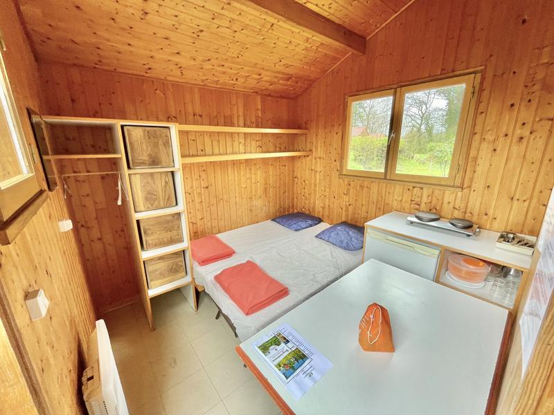 Cabane - Plan d'eau de la Borde à Vieure
