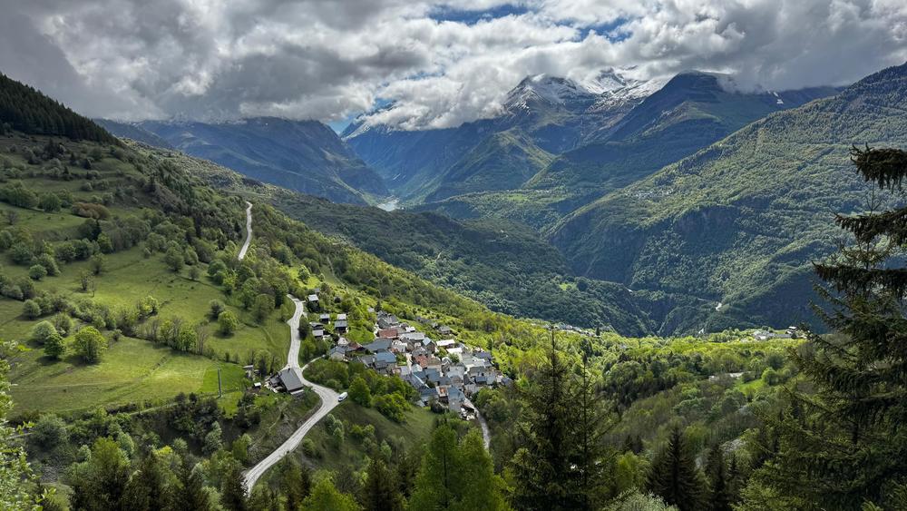 Les cours depuis Piégut Les cours depuis Piégut