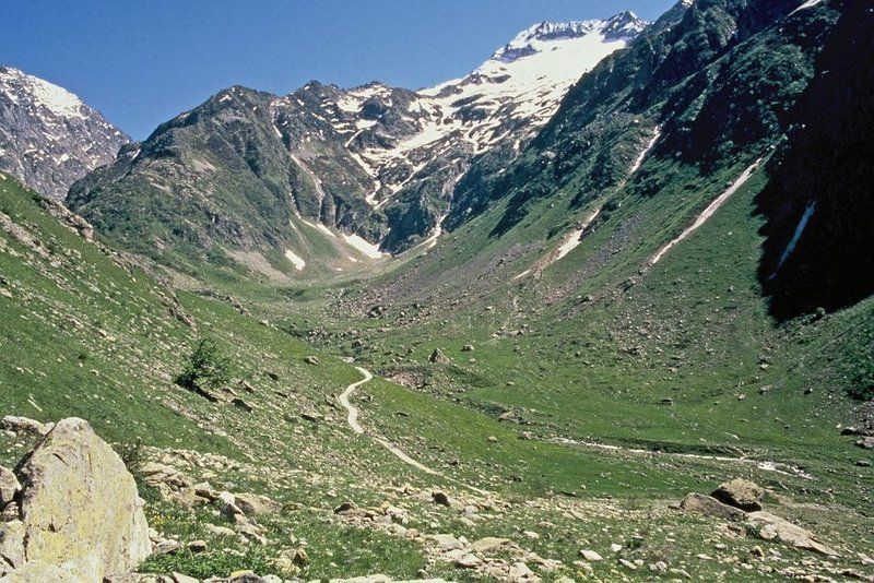 Randonnée Gélas. Le "Vallone de la Barra" dans le Parco Naturale delle Alpi Marittime, le versant italien du Gélas, (3143 m).