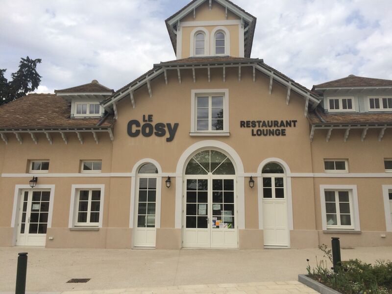 Le Cosy