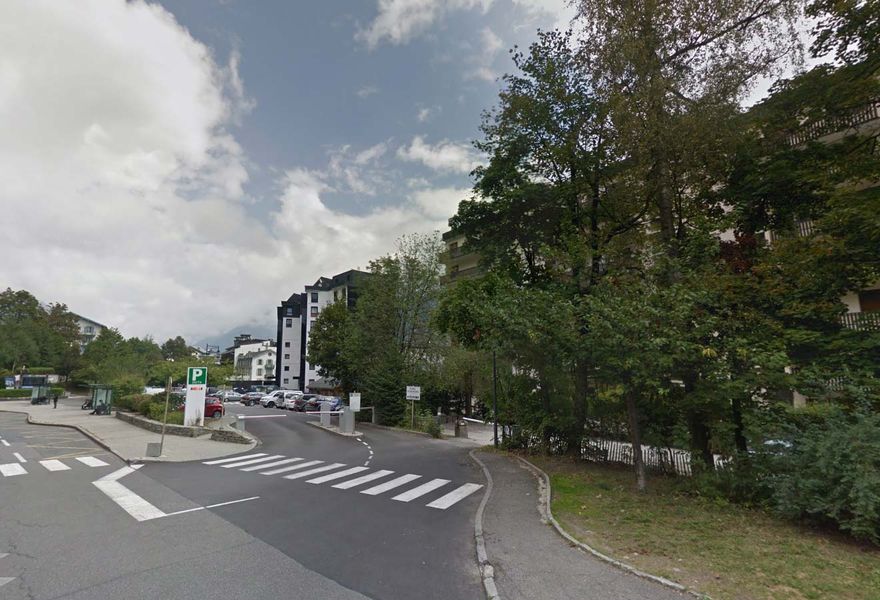 parking outa chamonx