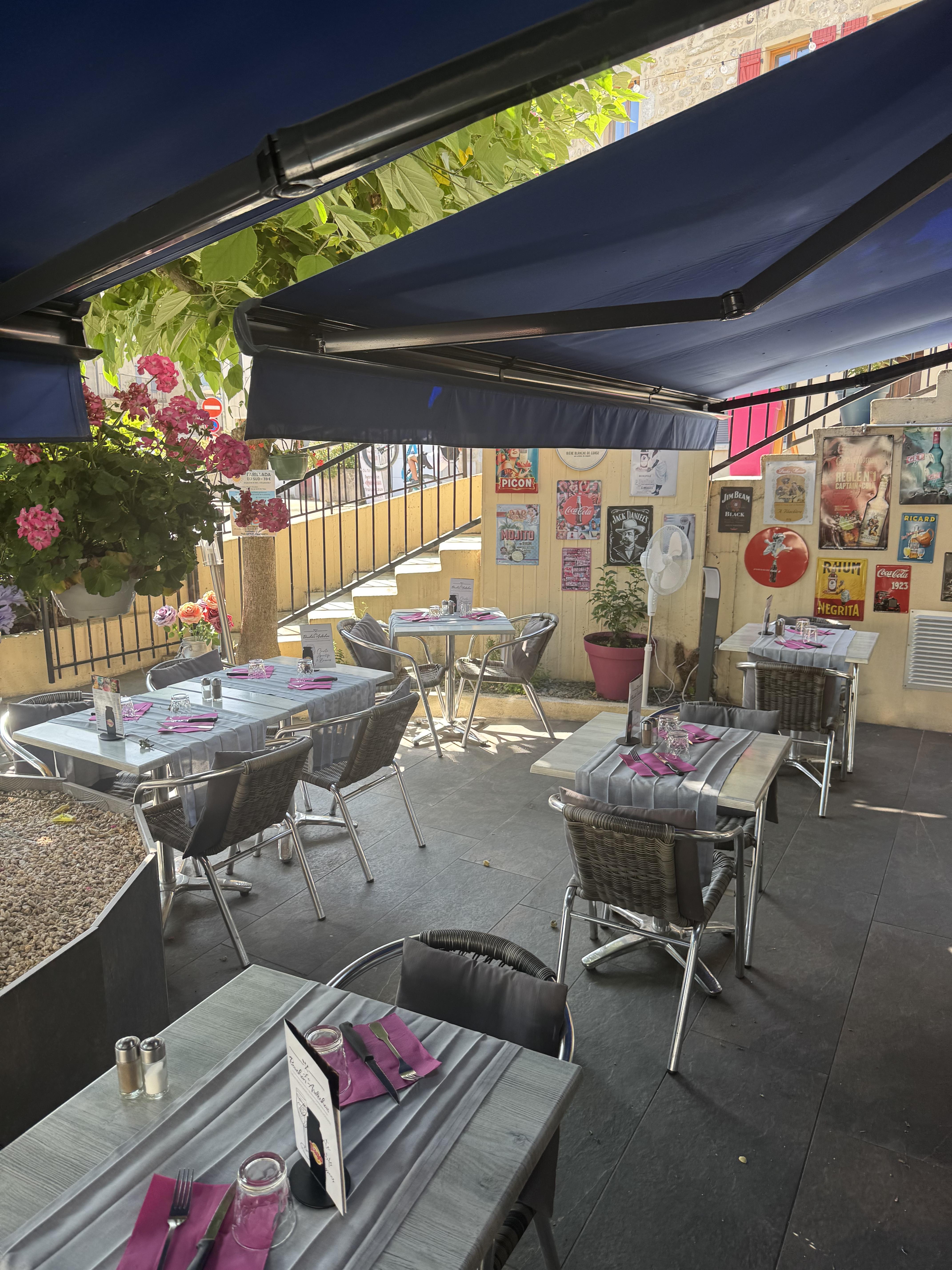 Jolie terrasse ombragée
