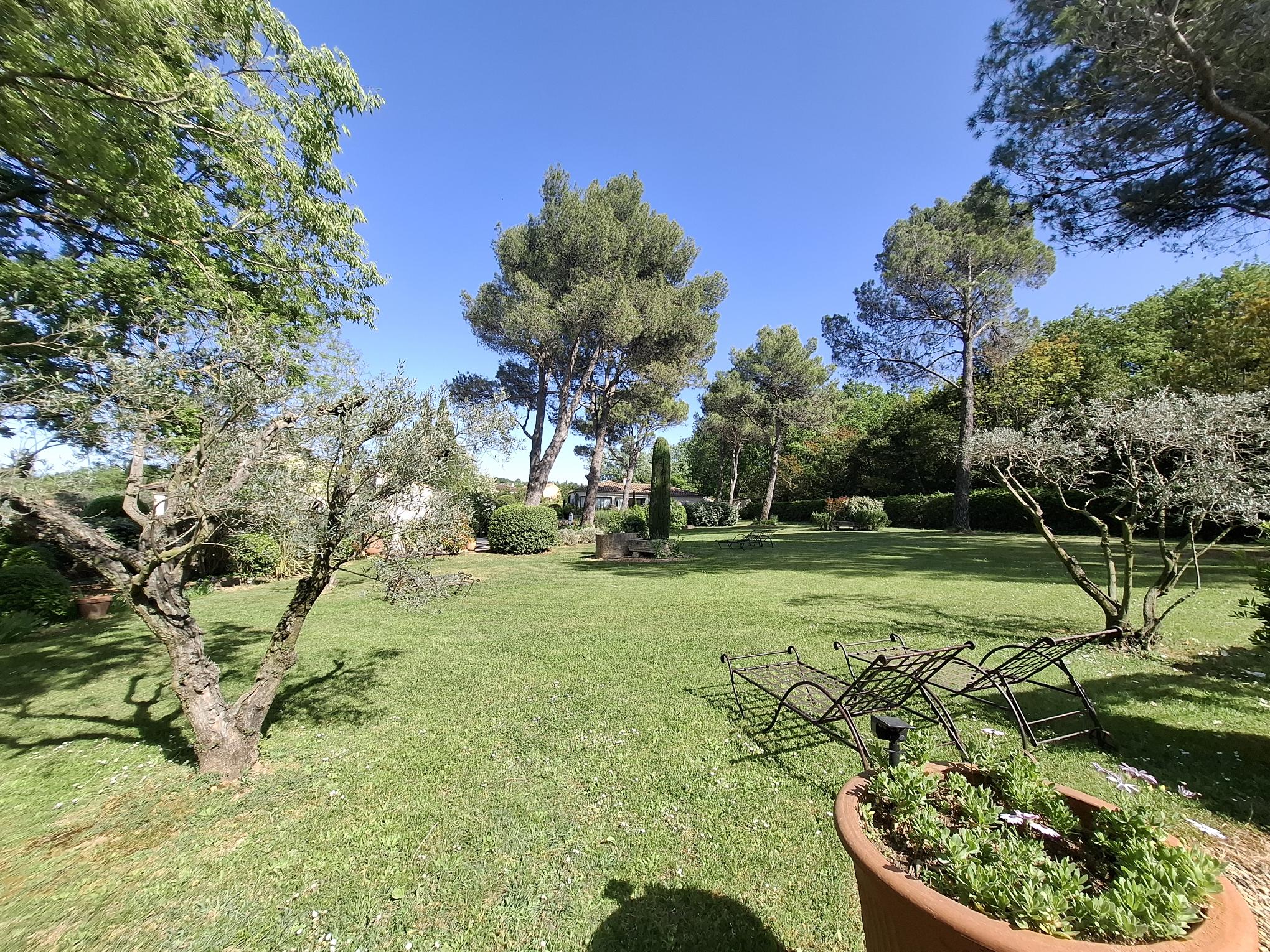 Appart Hôtel Les Mazets de Marie et Jules, Eyragues - photo 4