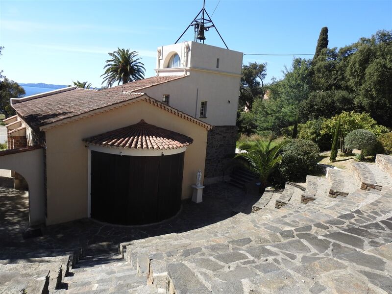Eglise Sainte-Thérèse de l'Enfant Jésus au Rayol