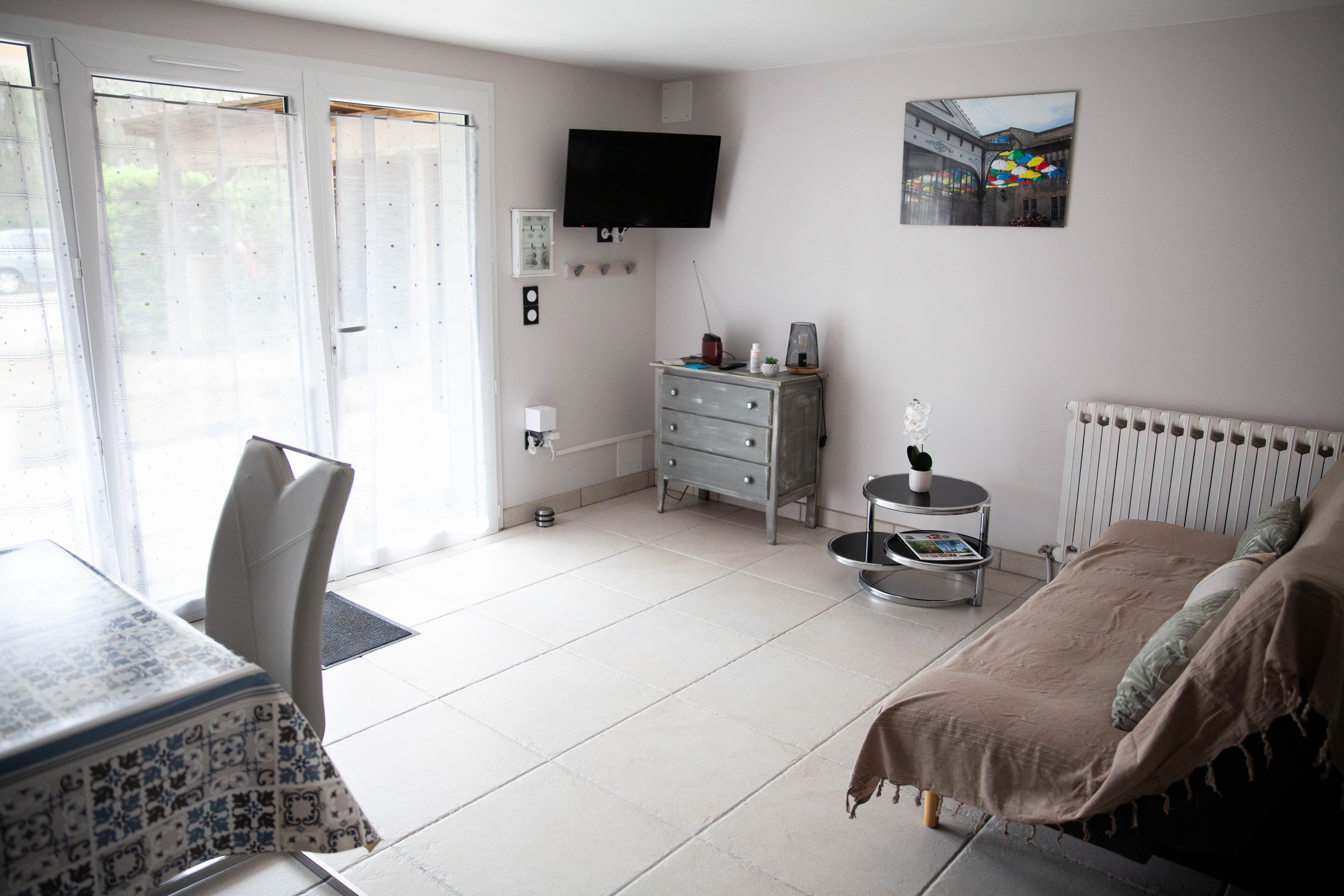 Mme Ferchaud - Le Taillais - Amandier