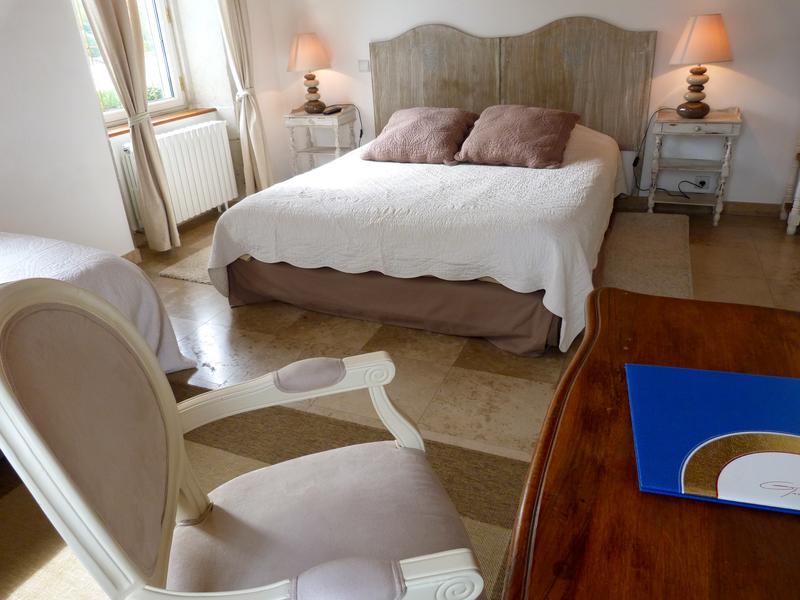 Chambre triple standard Chartreuse Chambre triple standard Chartreuse