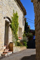 Intérieur village La Garde-Adhémar