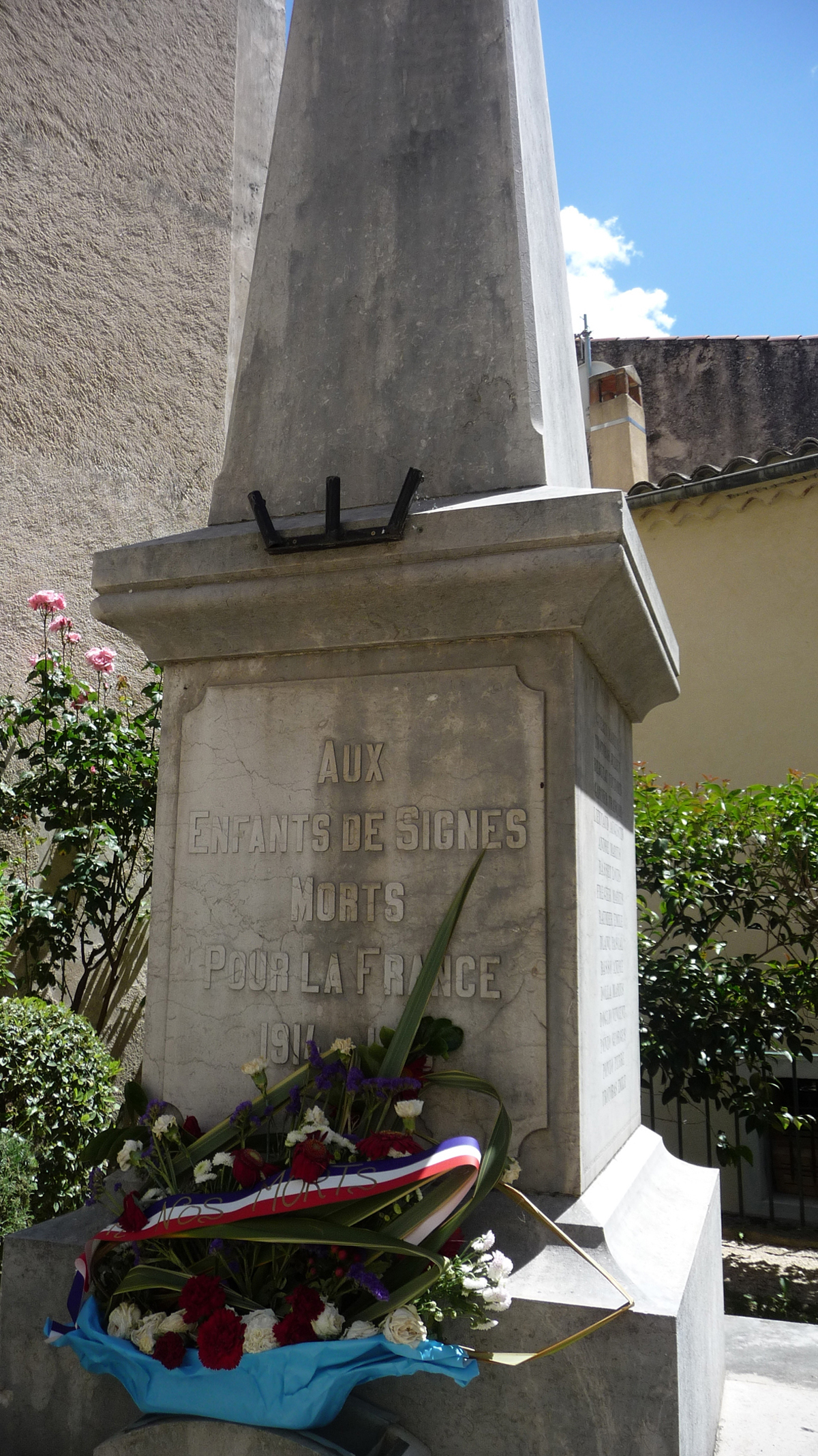 Monuments aux morts