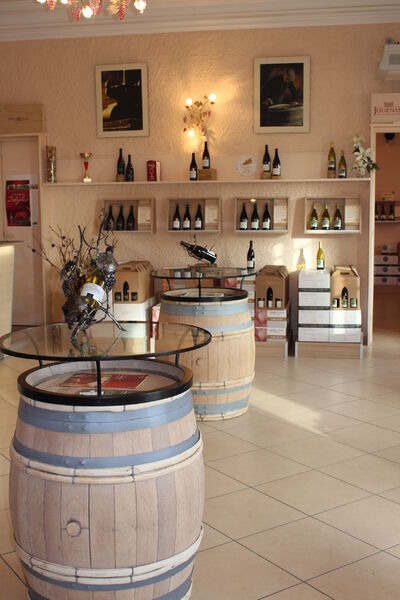 Cave de Juliénas -espace de dégustation-vente