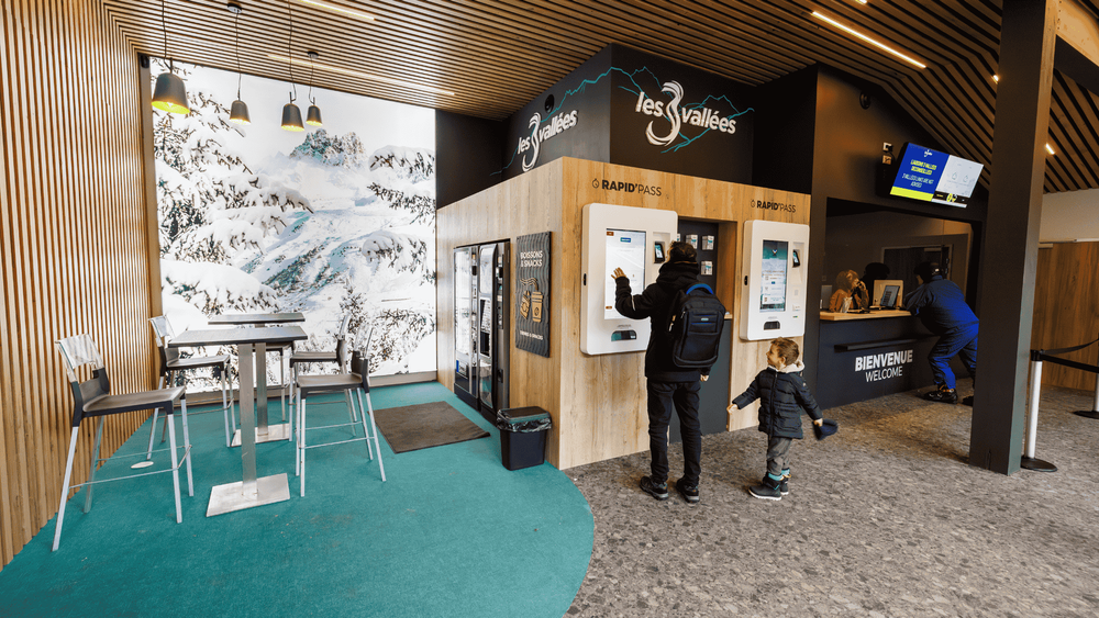 Distributeur de forfaits - Brides-les-Bains_Brides-les-Bains