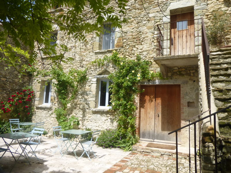 La cour aux marronniers