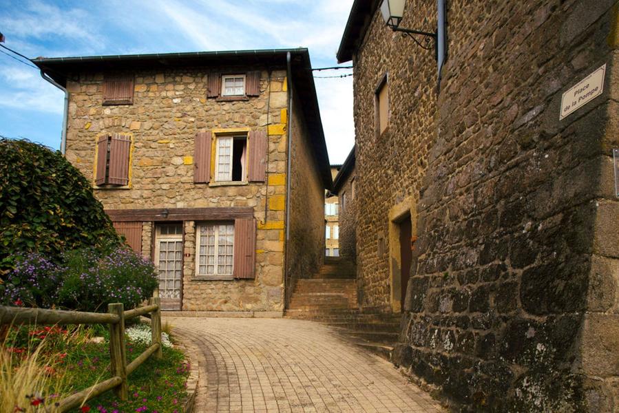 Village de Montrottier Village de Montrottier