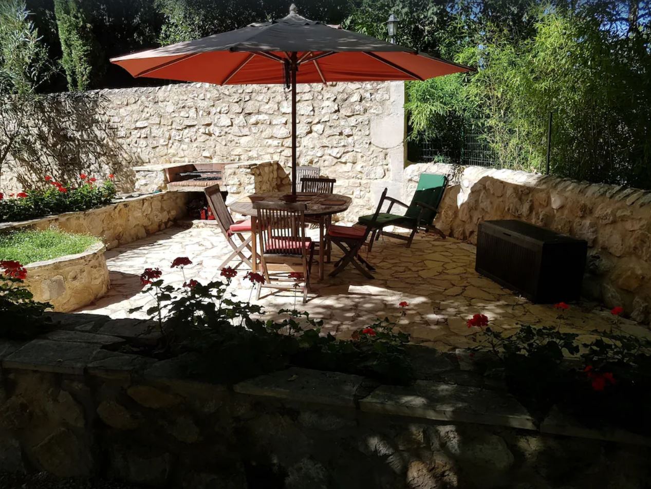 Le Petit Moulin, Noves - photo 2