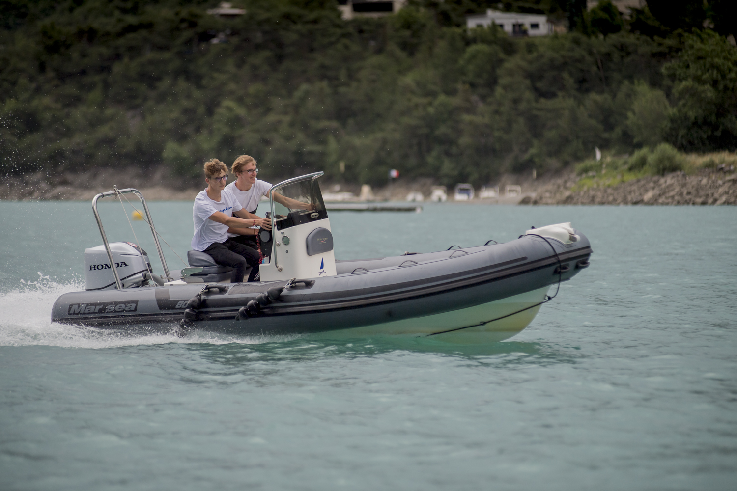 Aqua Détente Pros : Location bateaux avec ou sans permis SAVINES-LE-LAC