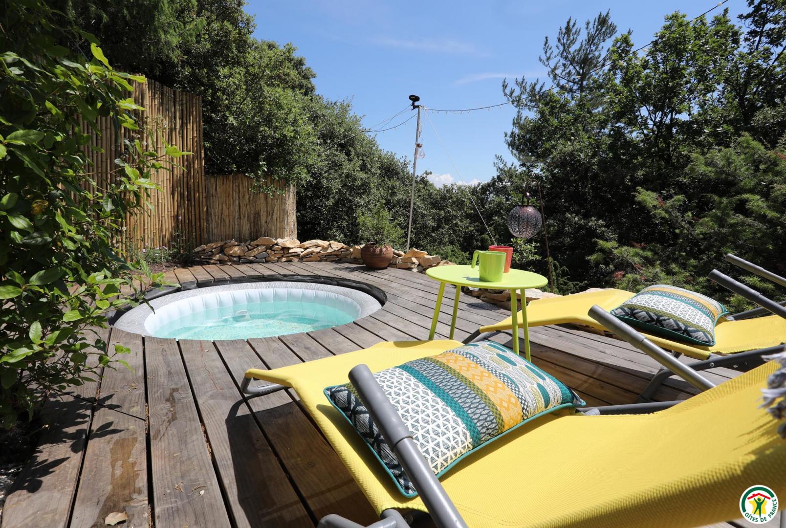 Spa de juin à sept, selon météo