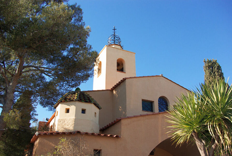 Eglise Ste-Thérèse aux Issambres