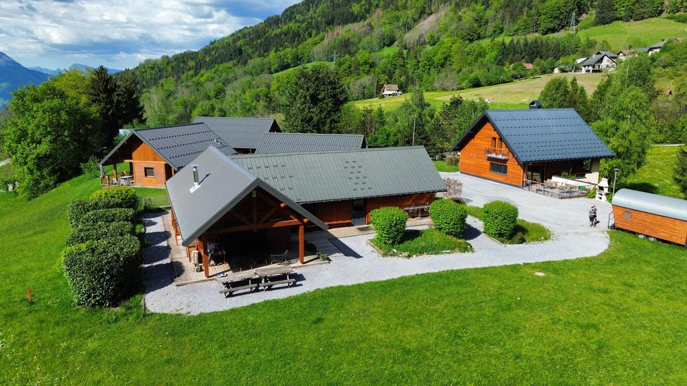 Aire naturelle de camping du Val Tamié - Les Combes_Faverges-Seythenex