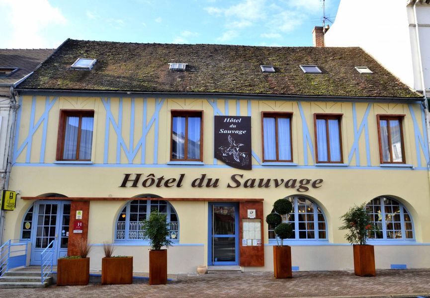 Hôtel-Restaurant du Sauvage, à La Ferté-Gaucher, proche de Provins
