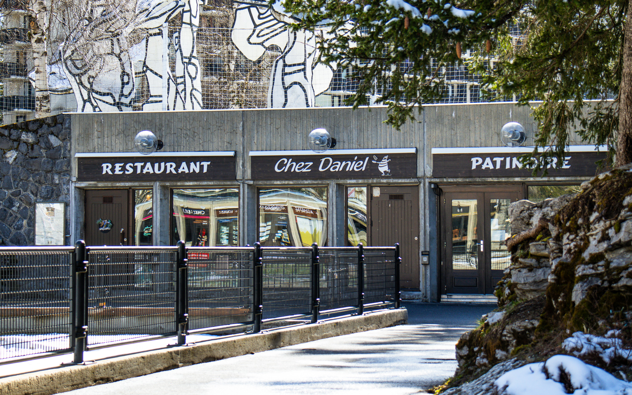 Extérieur et devanture du restaurant