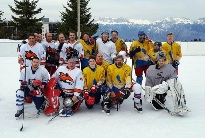 Hockey on ice photo