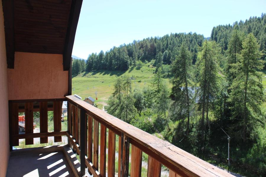 Les Chamois-Balcon/terrasse-Roubion Les Buisses-Gîtes de France des Alpes-Maritimes