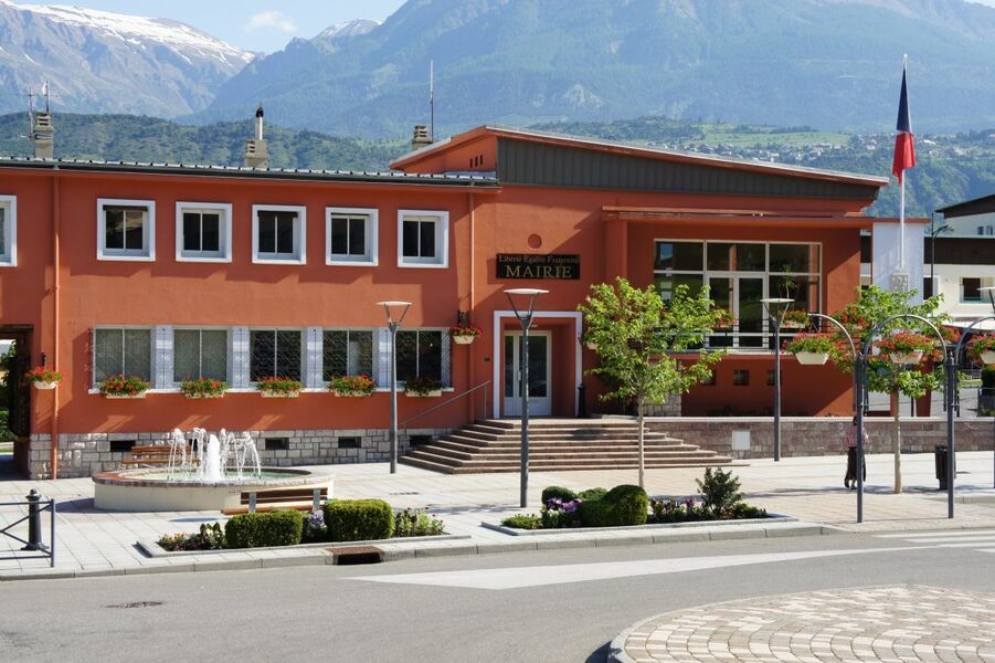 Mairie et salle des fêtes, patrimoine XXème