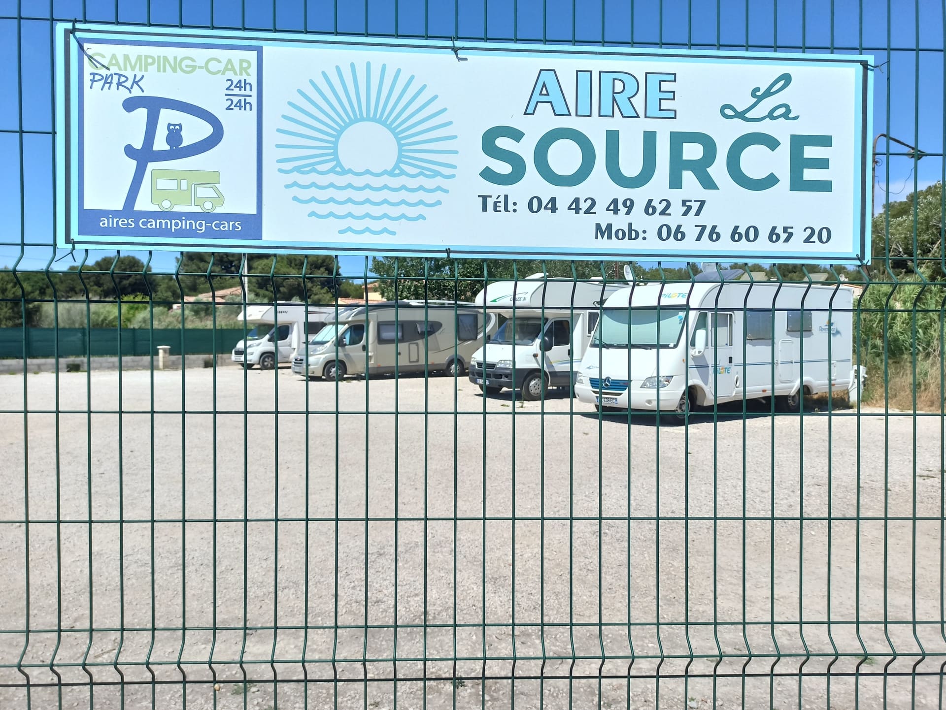 Camping-cars Park La Source, Martigues-La Couronne - photo 2