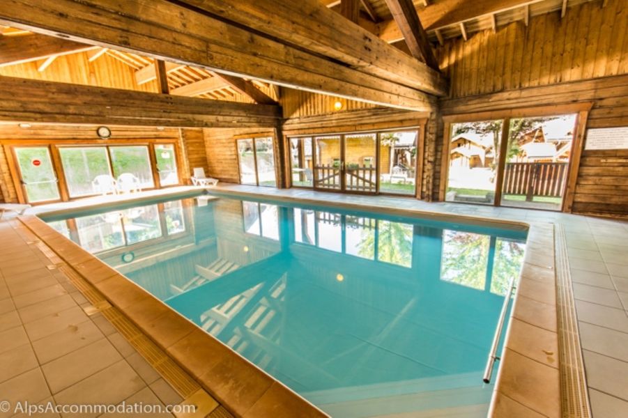 Alps Accommodation - Chalet Booboo