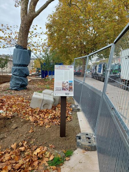 Panneau présentant le patrimoine de Vincennes 