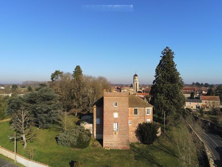 http://L'Ain%20de%20clocher%20en%20château