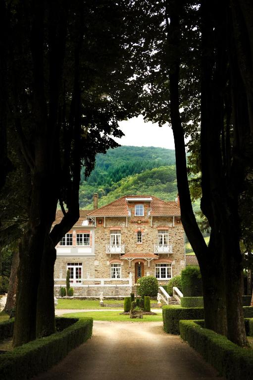 La Demeure de Flore - Hôtel Restaurant_Lacabarède