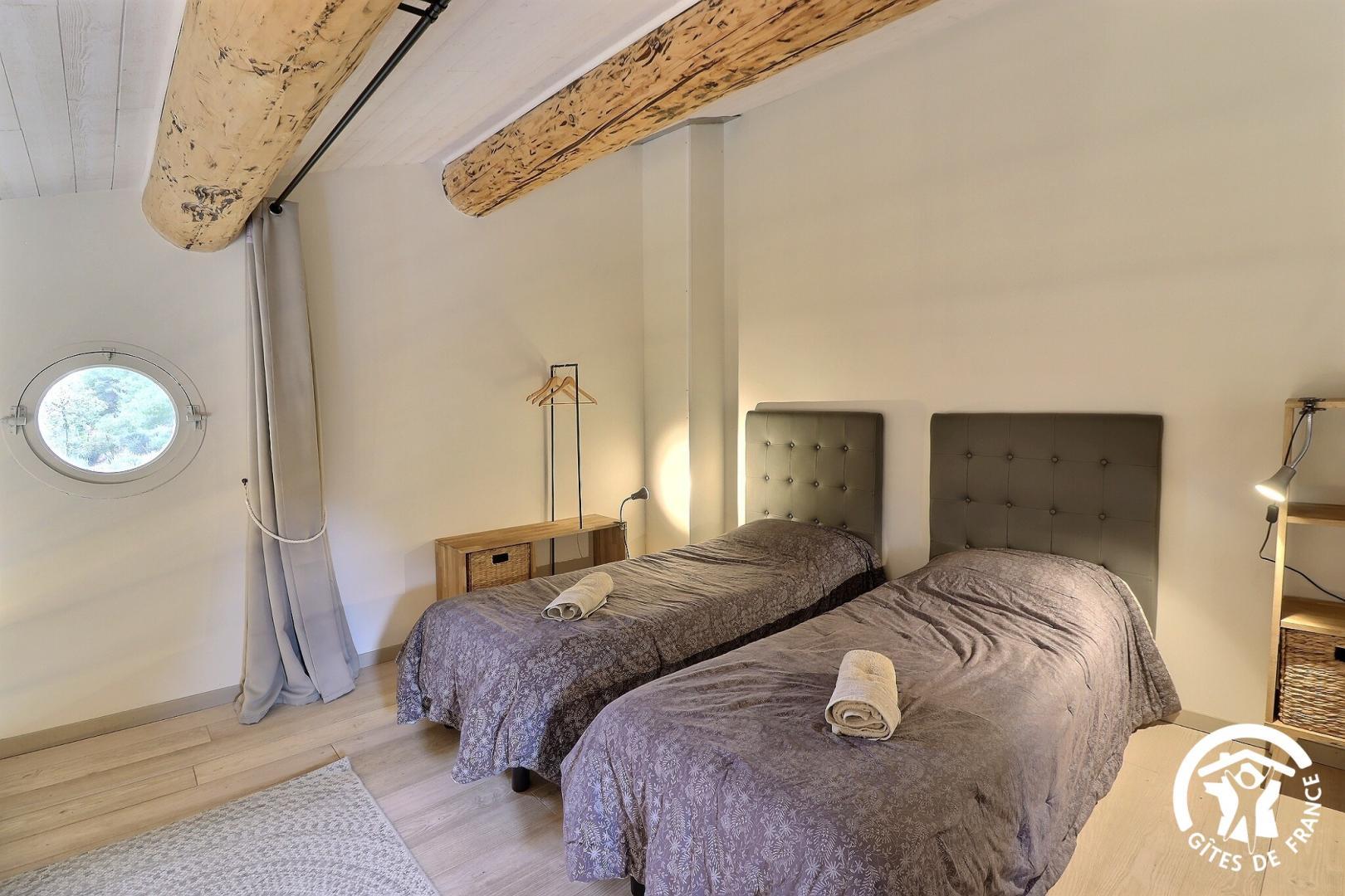 Le Panorama des Alpilles, Aureille - photo 32