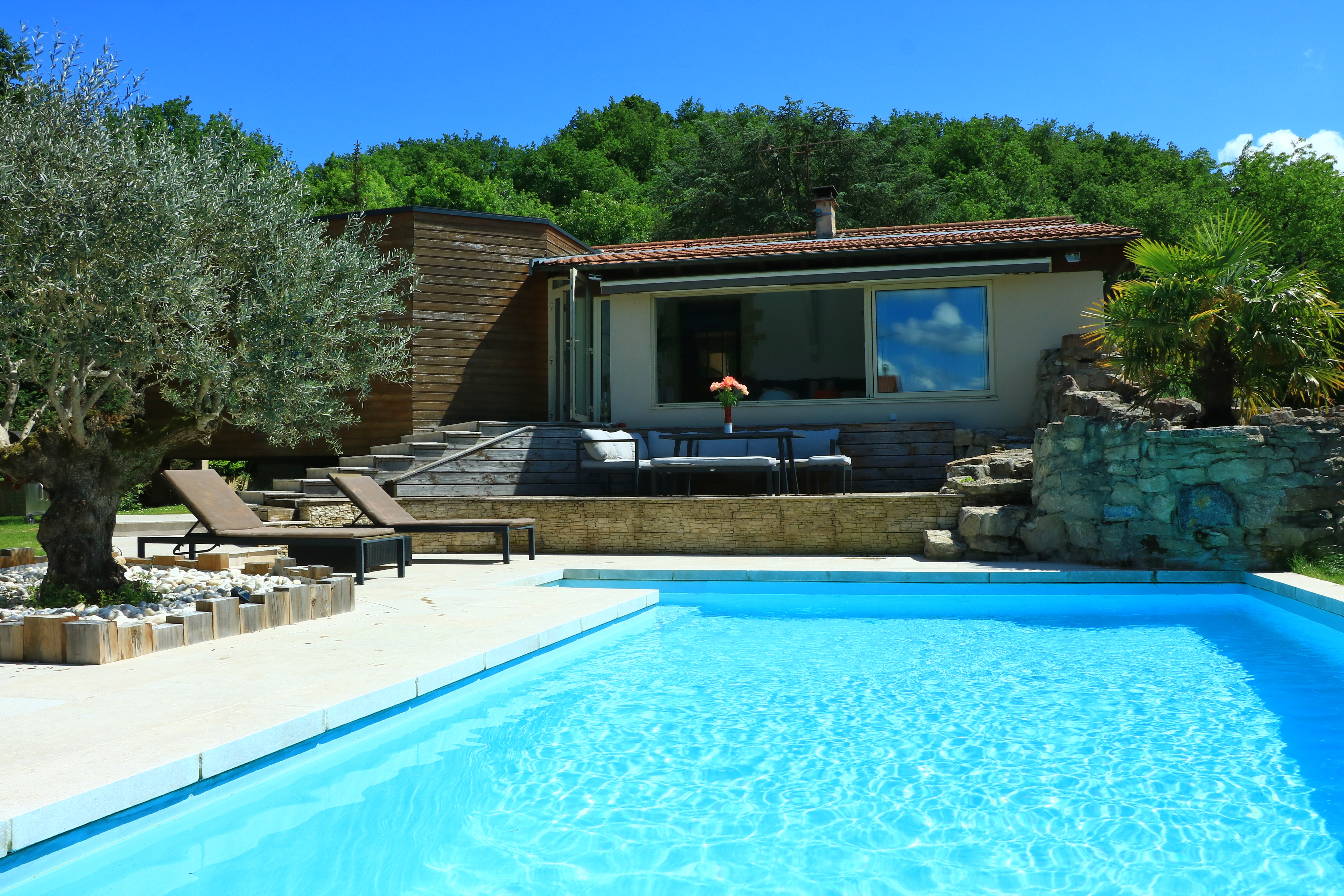 La piscine de la chambre d'hôtes Chez Amélie, à Crémieu