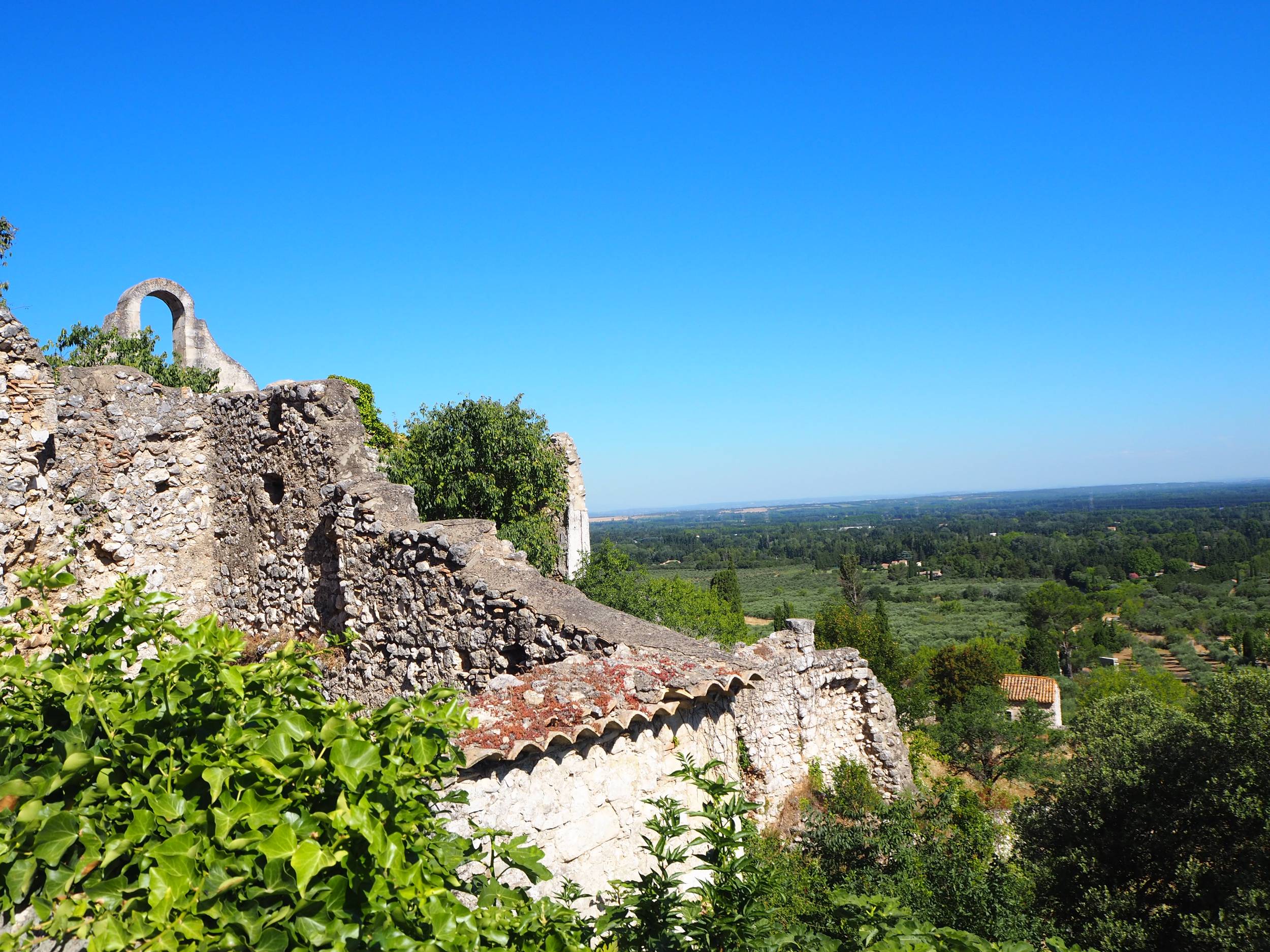EYGALIÈRES - Du Contras à la chapelle Saint-Sixte, Eygalières - photo 4