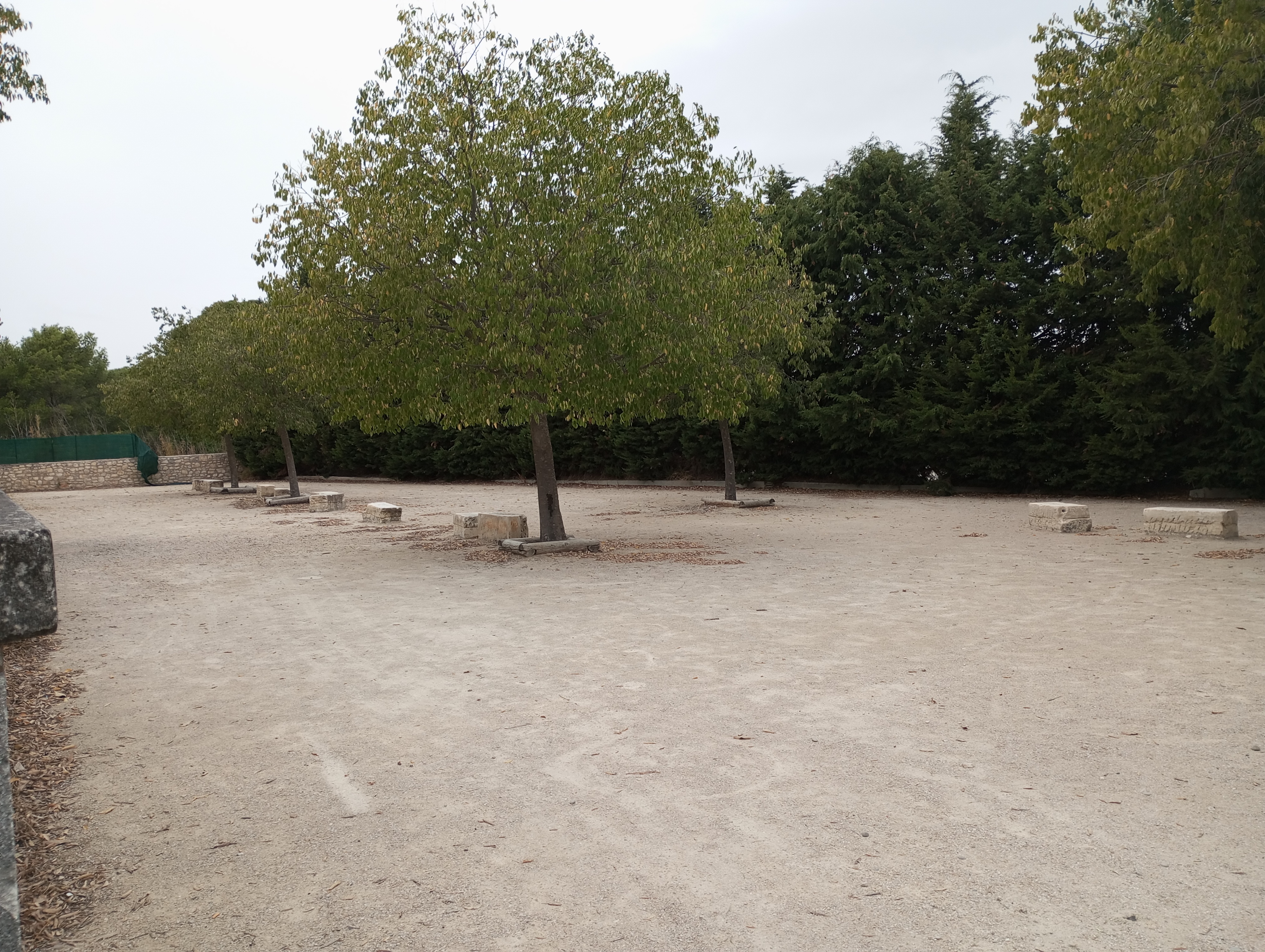 Boulodromes, Orgon - photo 3