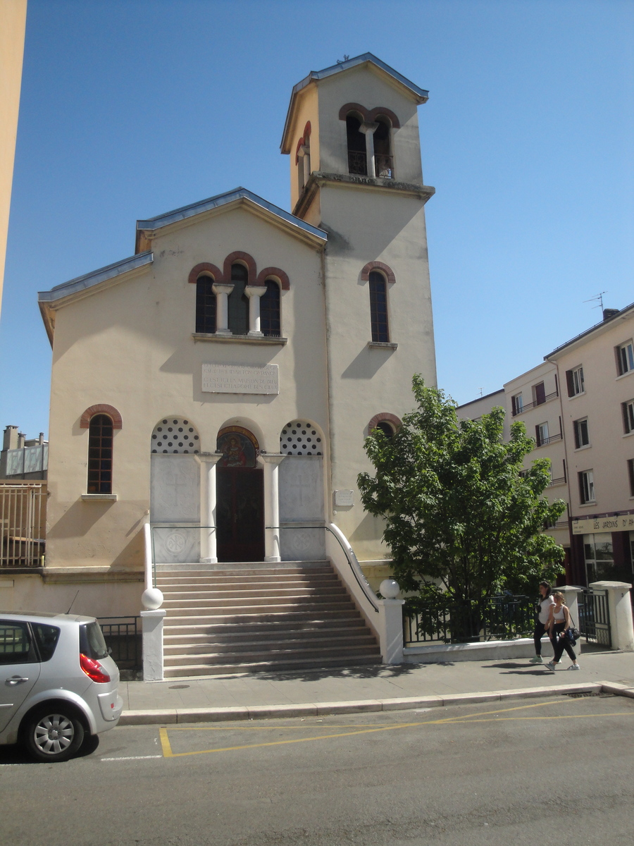 Visite de l'église grecque orthodoxe de Grenoble