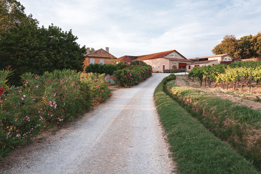 À travers les promenades balisées