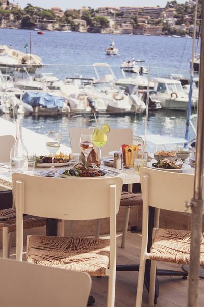Ancora, restaurant vue mer sur le port de la darse à villefranche sur mer, terrasse, jardin, cuisine méditerranéenne 16.jpg