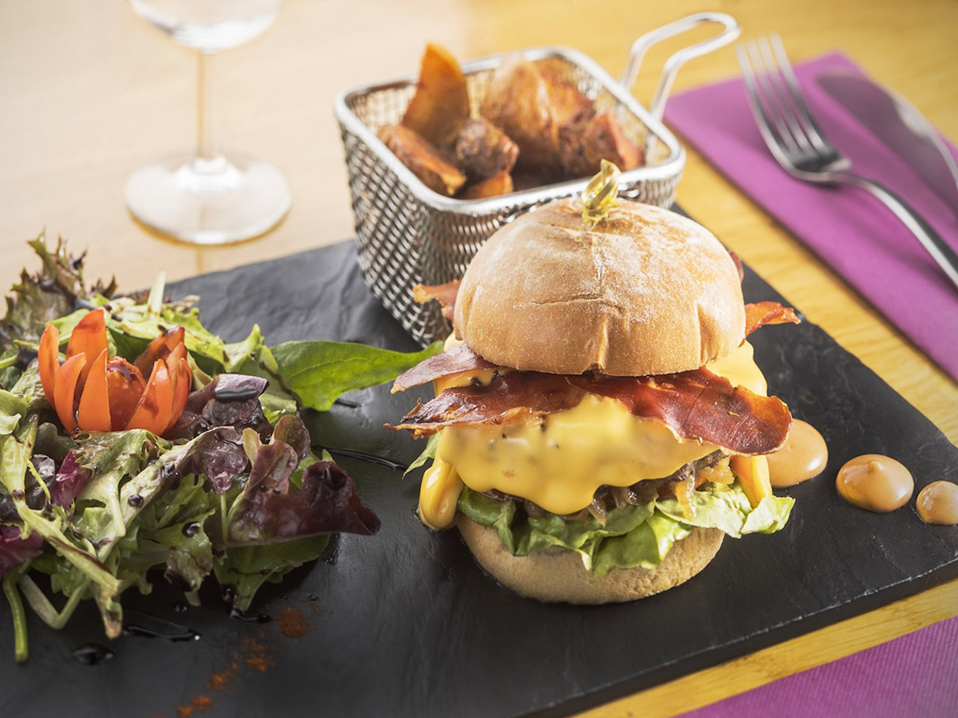 Le Novo - Bar & Kitchen - photo 3