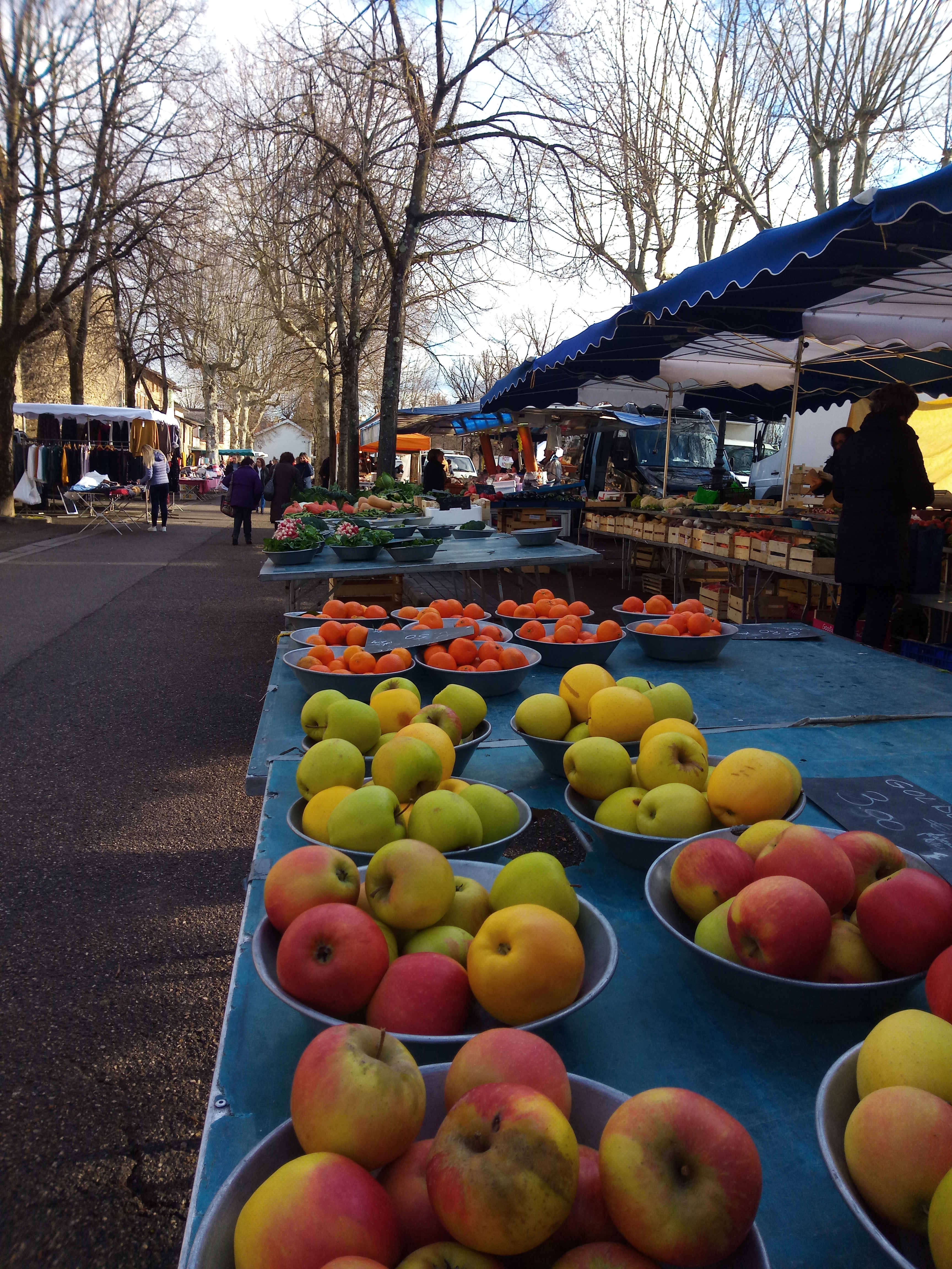 Marché de Montluel (tous les vendredis matins)