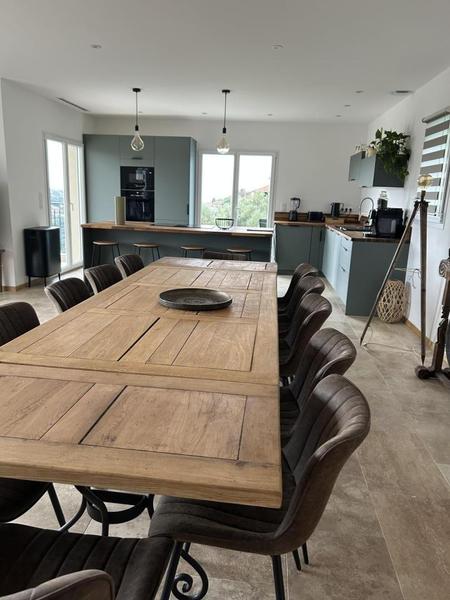 Gite de Bellet-Espace repas-Gîtes de France Alpes-Maritimes