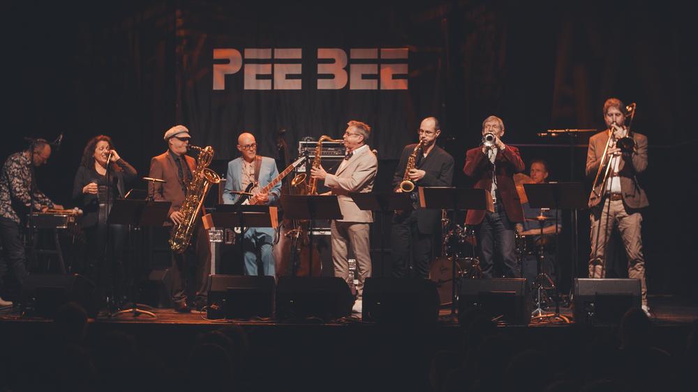 Concert PEE BEE PLAYS FRENCH CRICKET 