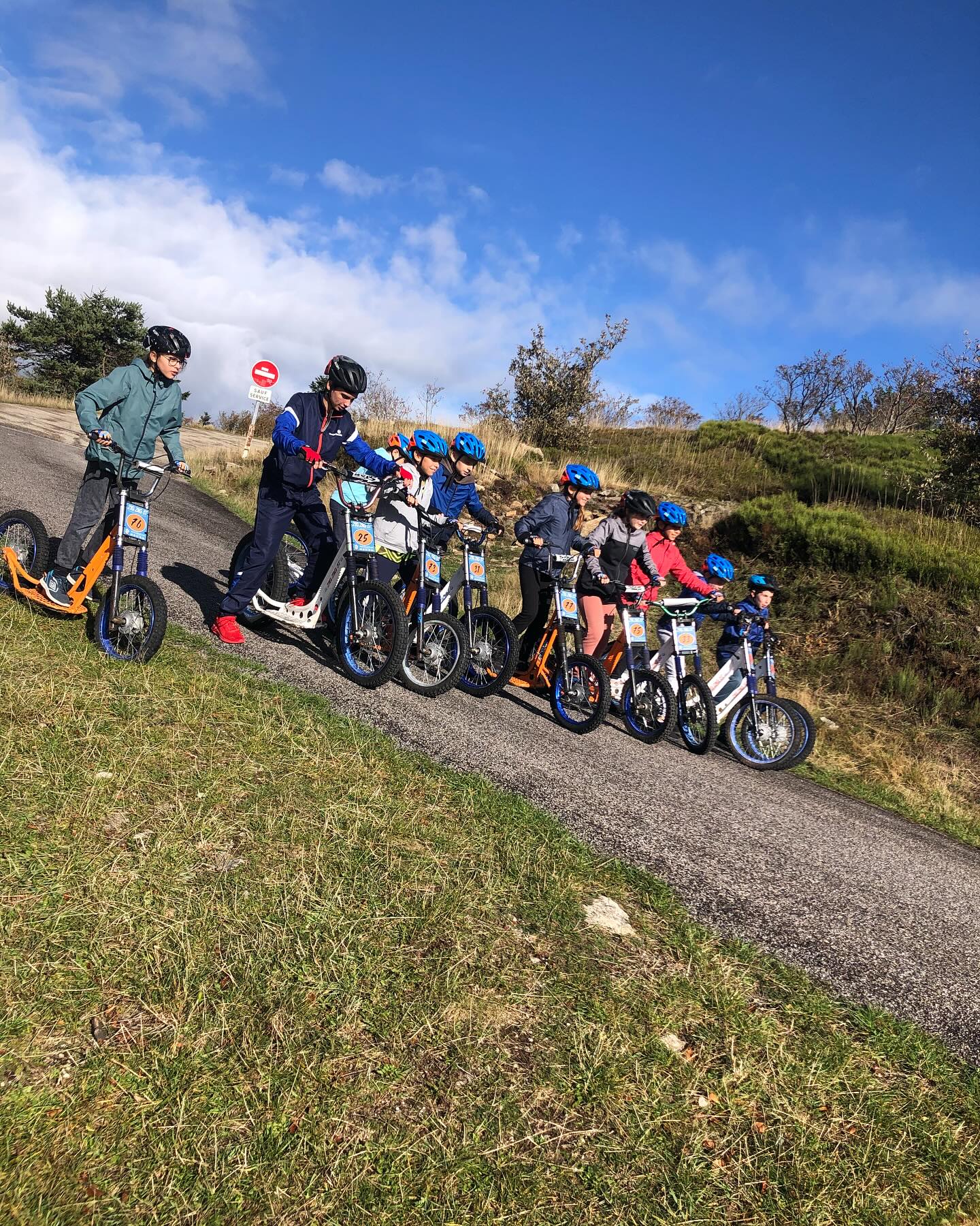 Eté 2026 - Bougez dans le Pilat - Trottinette de descente tout terrain (mini-trotteur - à partir de 6 ans) - Maclas