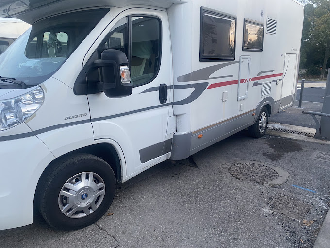 Aire de camping-cars publique, Saint-Martin-de-Crau - photo 2