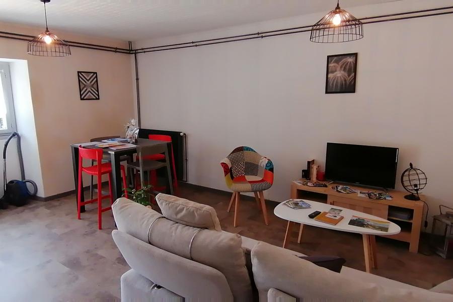 Salon - Sylilanse - Gîte Chante Mûre à St Pons